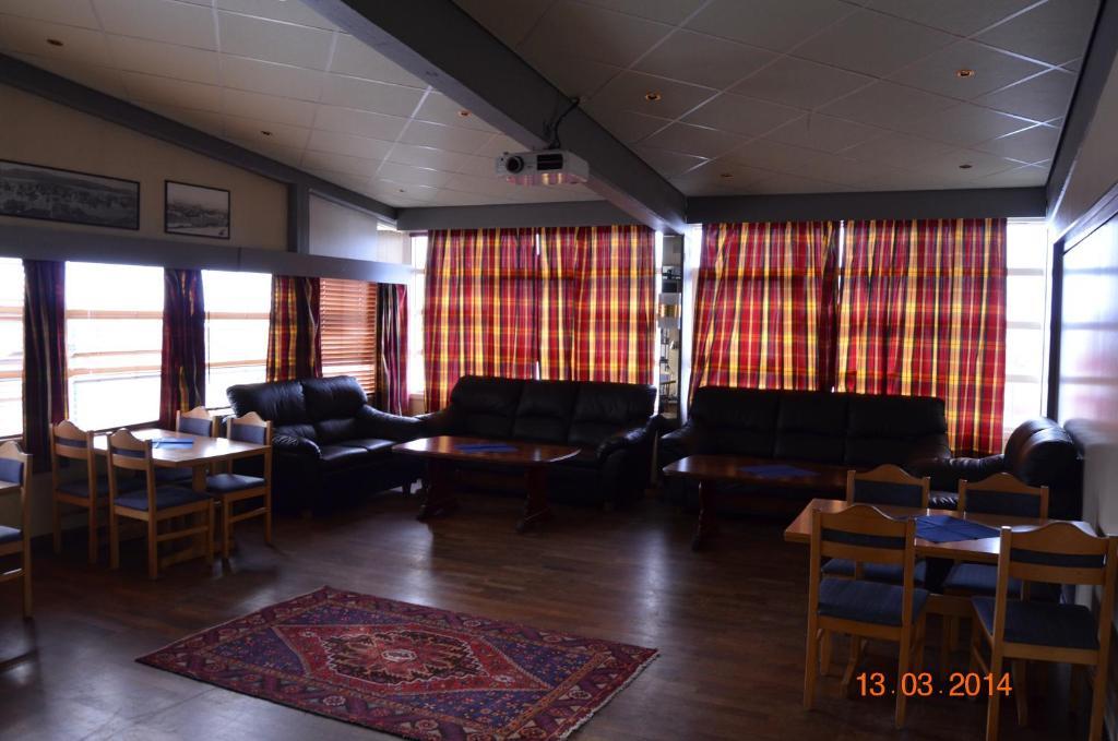 Mehamn Arctic Hotel Buitenkant foto